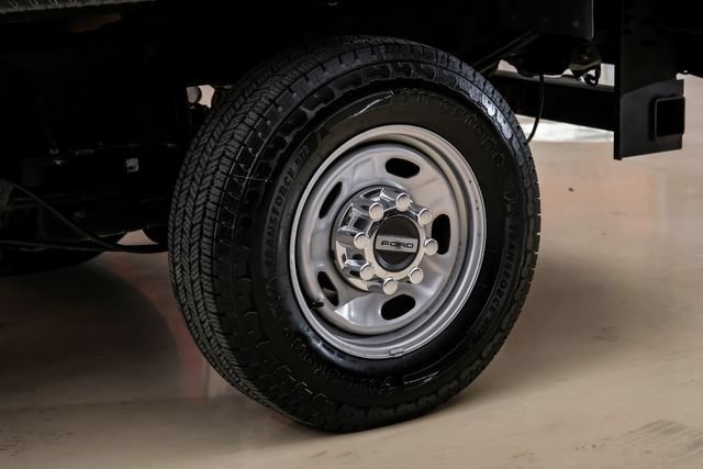 Used 2022 Ford F250 XL w/ Power Equipment Group AWD/4WD image 64