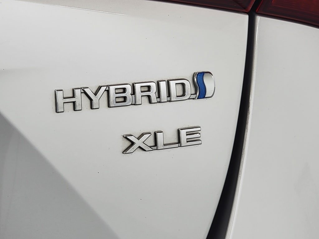Used 2021 Toyota Prius XLE AWD/4WD image 9