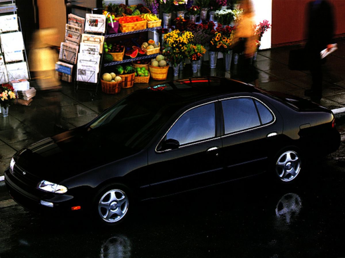 Used 1997 Nissan Altima XE