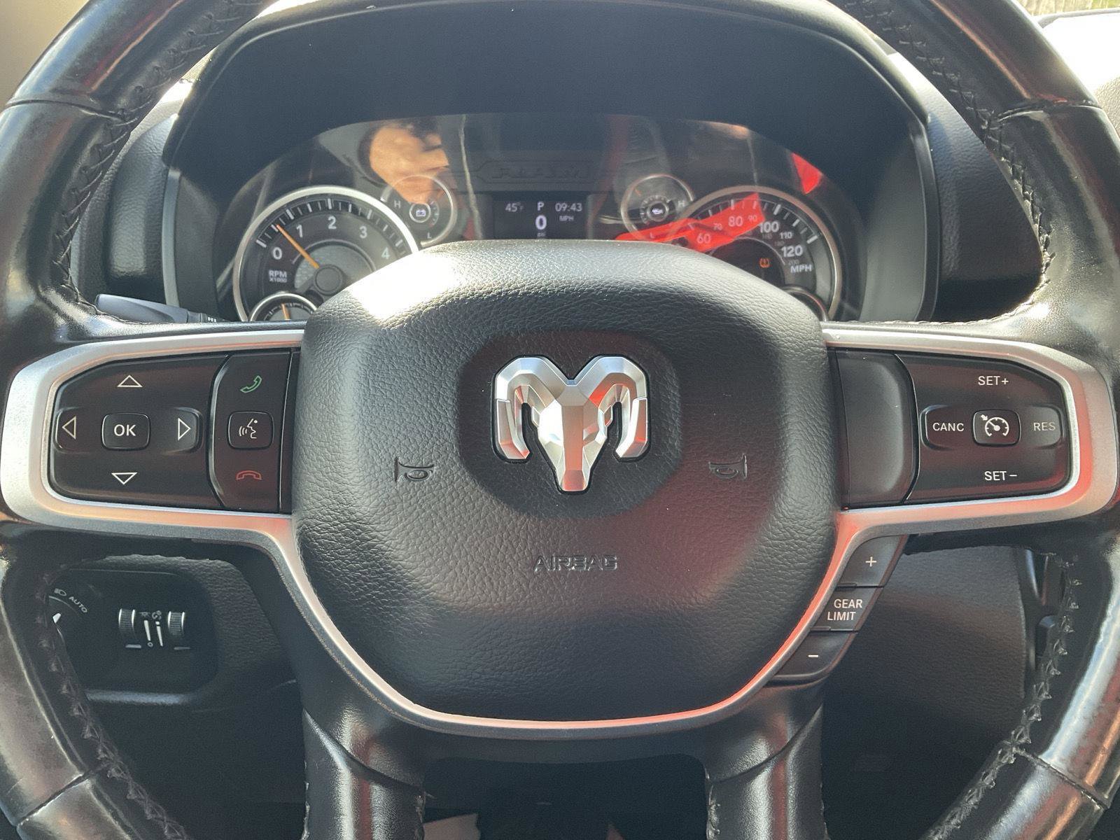 Used 2019 RAM 1500 Big Horn AWD/4WD image 14