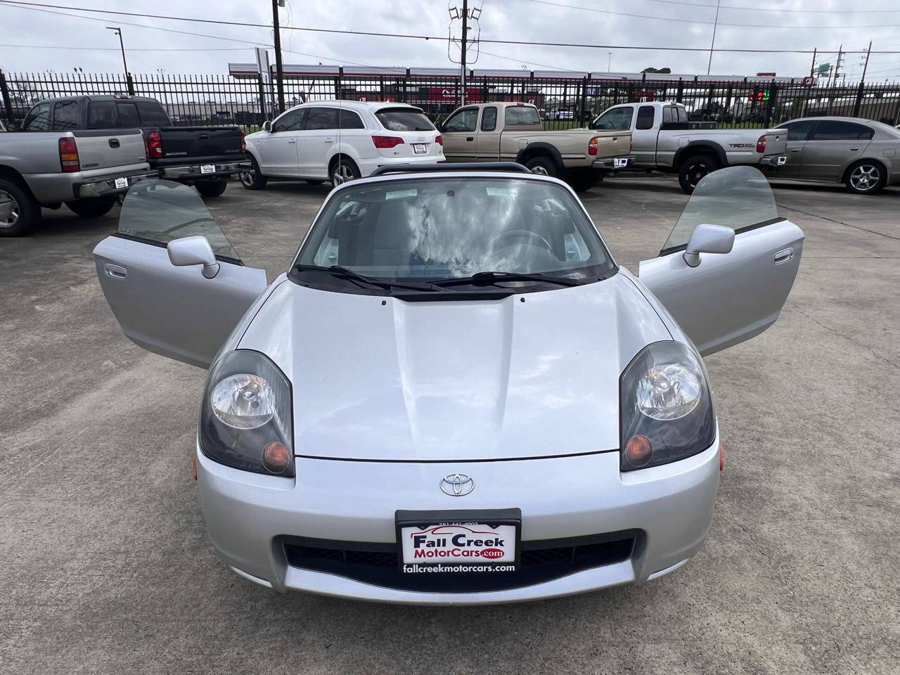 Used 2002 Toyota MR2 RWD image 69