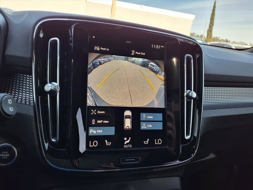 Used 2021 Volvo XC40 T5 R-Design w/ Advanced Package image 27