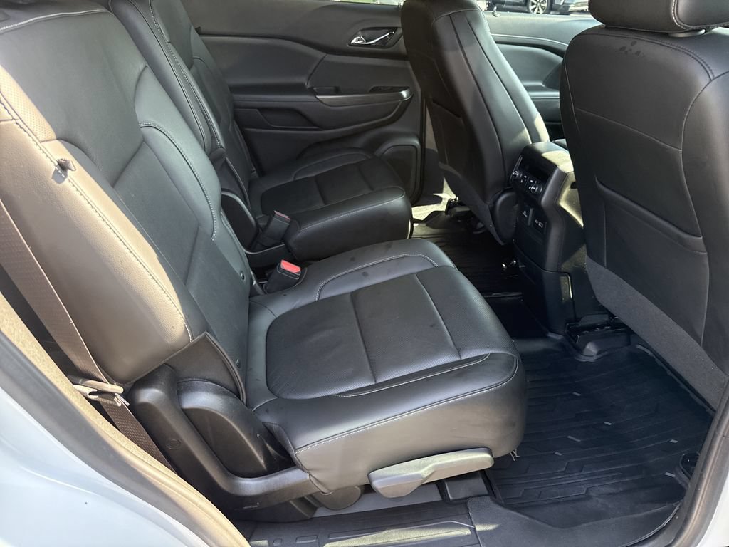 Used 2023 GMC Acadia SLT w/ Elevation Edition FWD image 15