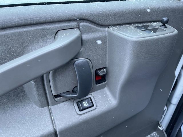 Used 2024 Chevrolet Express 2500 w/ Driver Convenience Package image 21