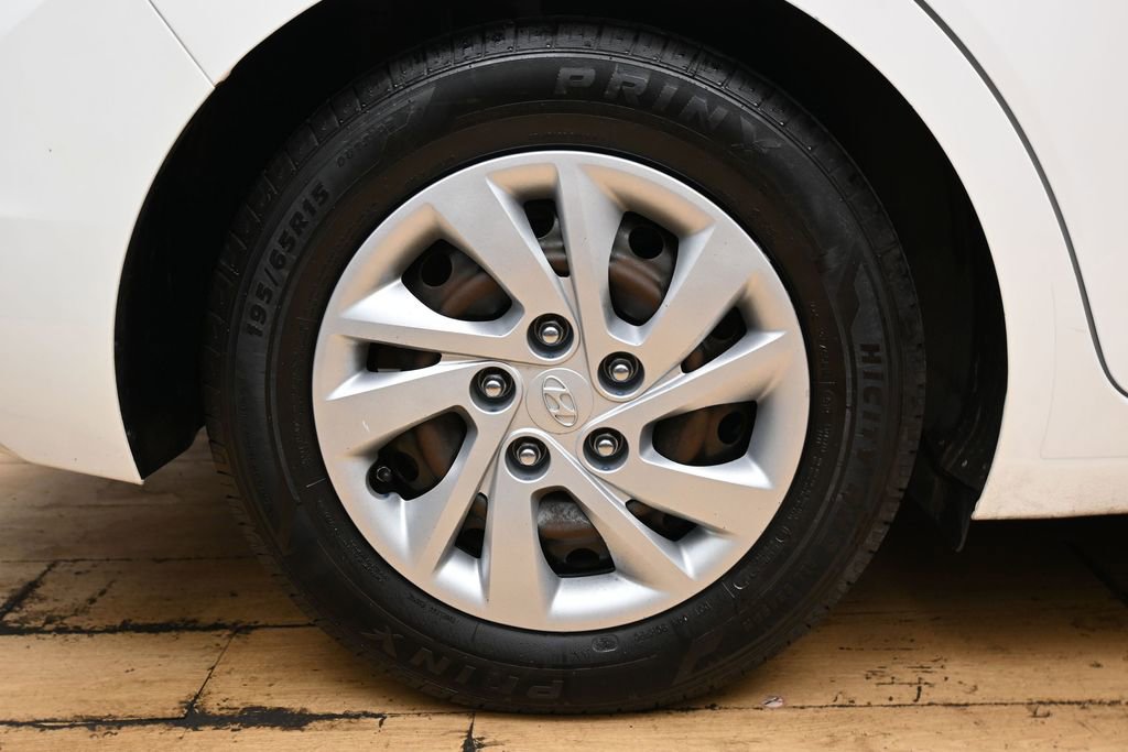 Used 2020 Hyundai Elantra SE w/ Cargo Package (C1) FWD image 19