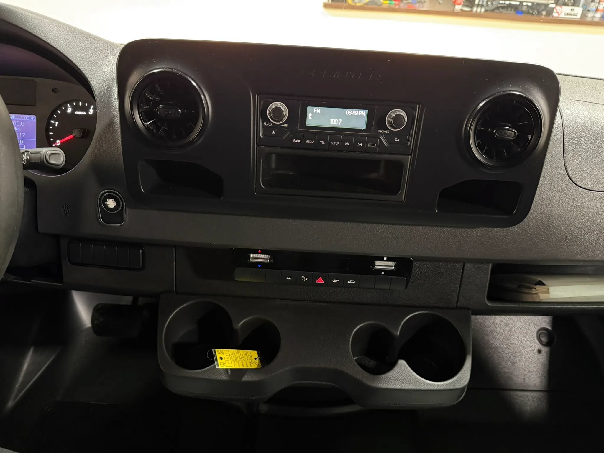 Used 2019 Freightliner Sprinter 144 RWD image 42