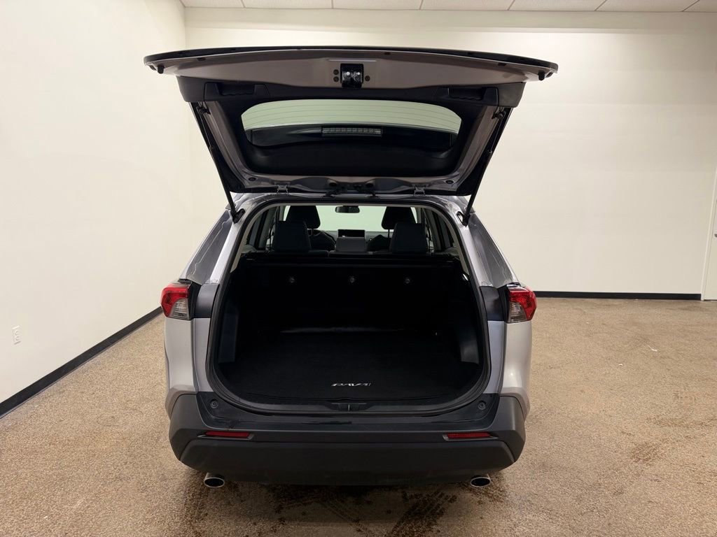 Used 2024 Toyota RAV4 XLE image 5