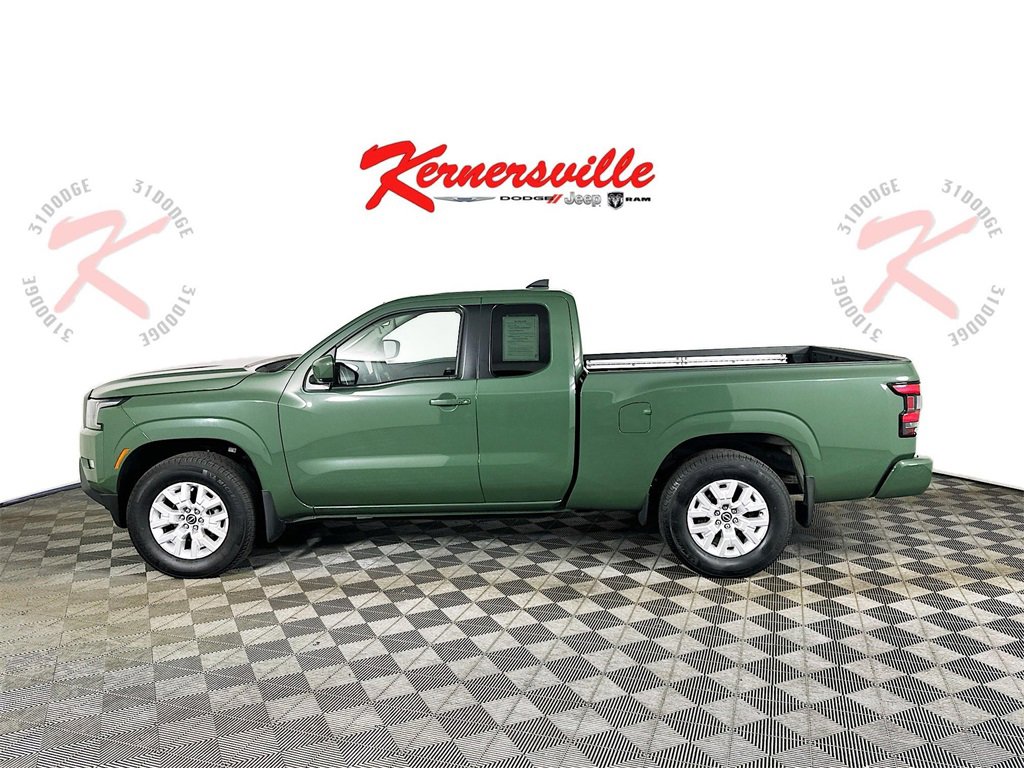 Used 2024 Nissan Frontier SV w/ SV Convenience Package image 4