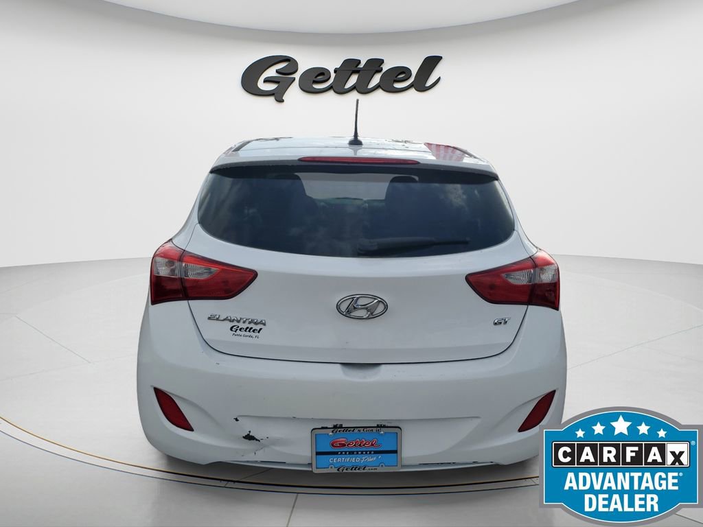 Used 2017 Hyundai Elantra GT image 5