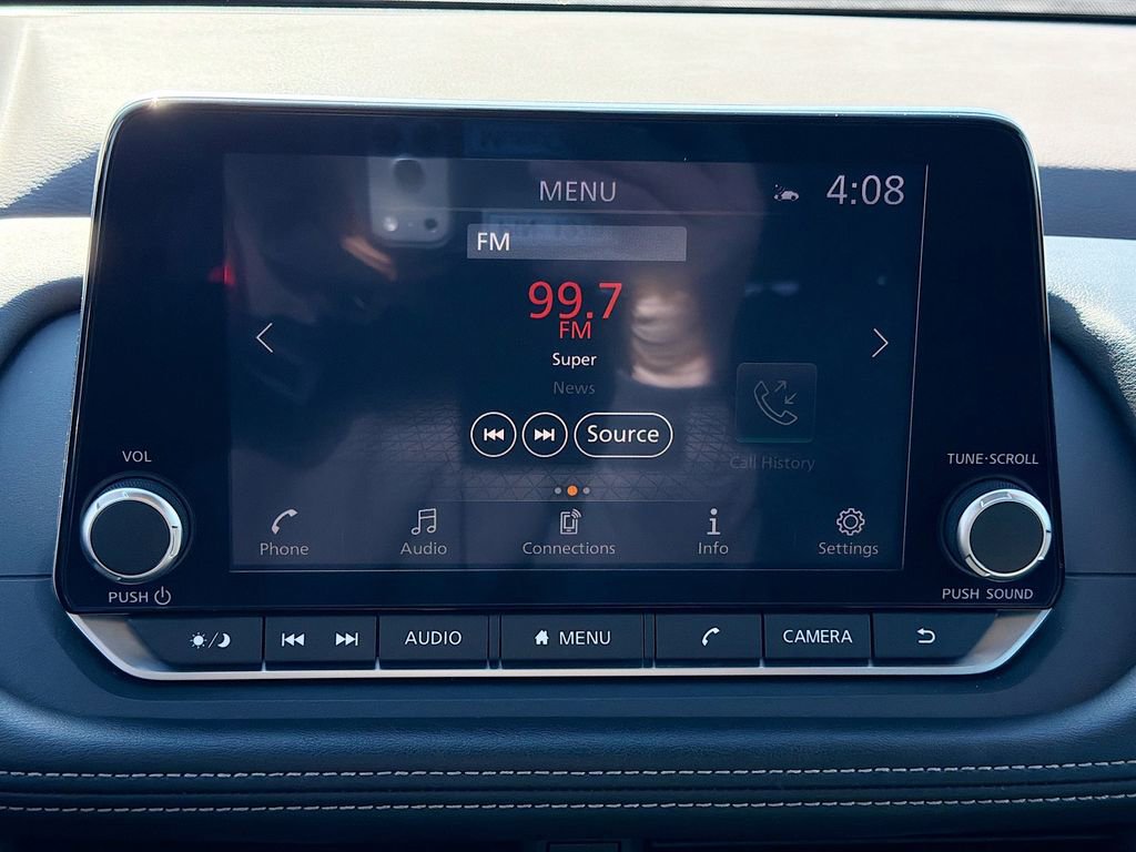 Used 2023 Nissan Rogue SV image 32