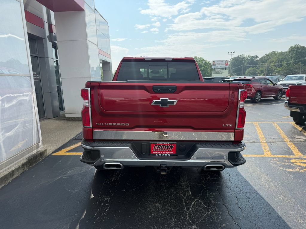 Used 2024 Chevrolet Silverado 1500 LTZ w/ LTZ Premium Package AWD/4WD image 6