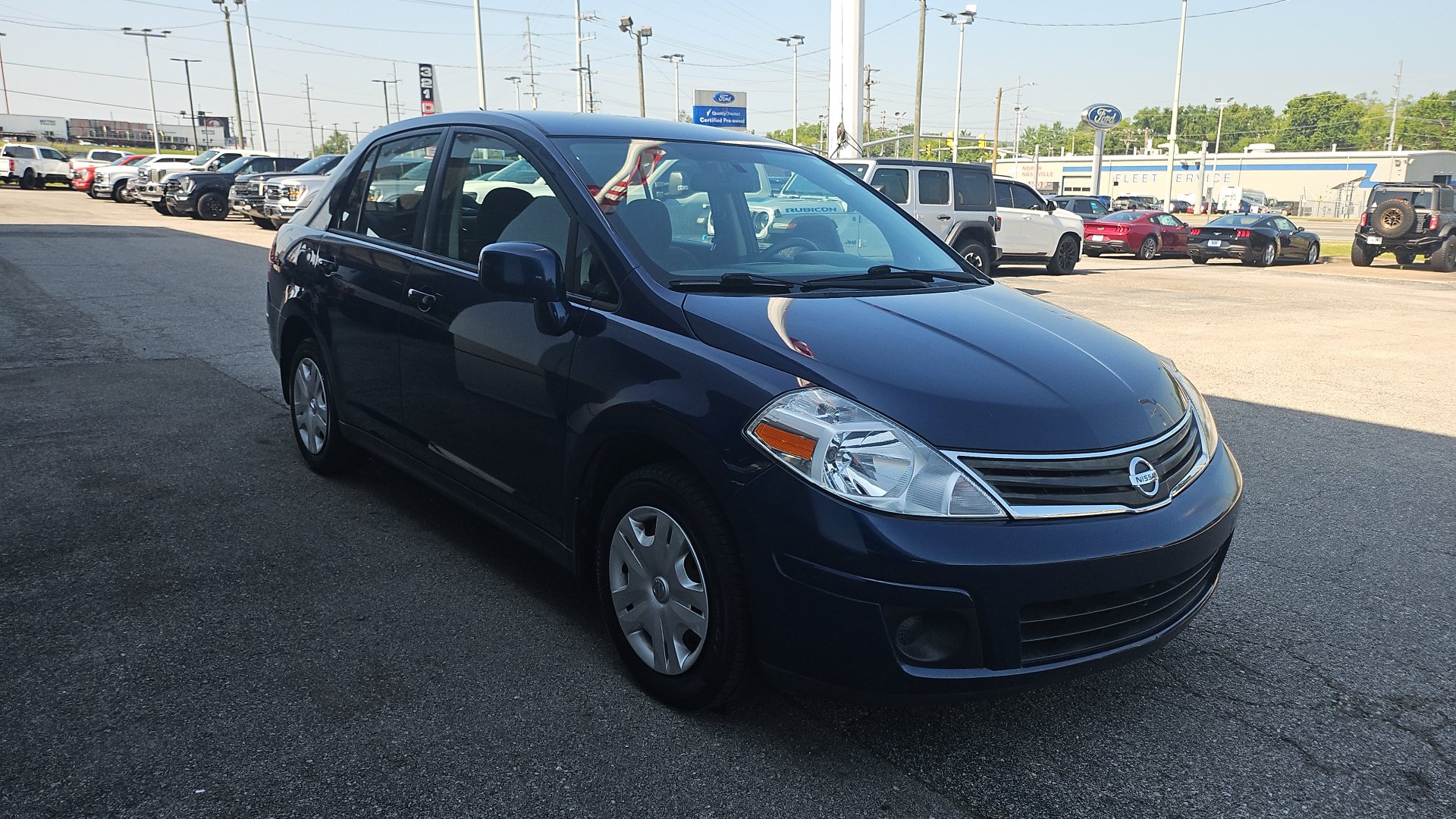 Used 2011 Nissan Versa 1.8 S w/ Plus Pkg FWD image 6