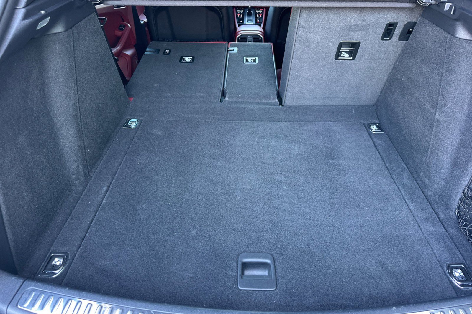 Certified 2022 Porsche Macan image 15