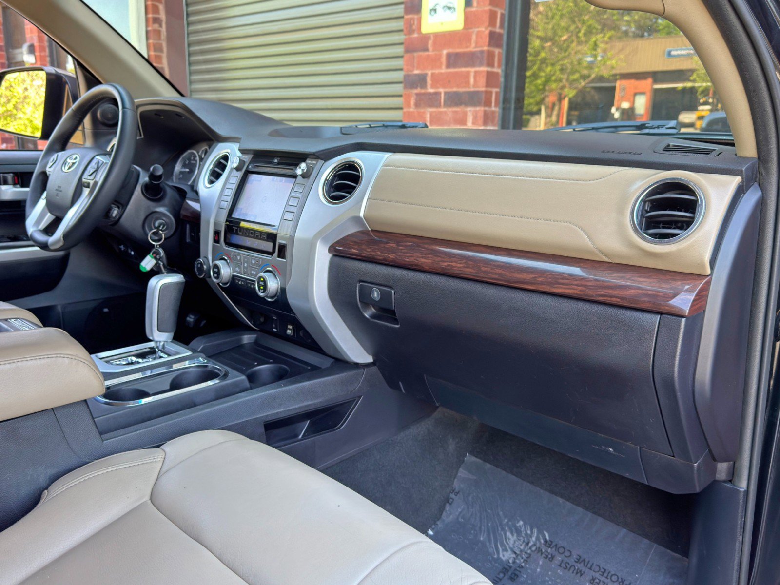 Used 2014 Toyota Tundra Limited w/ Limited Premium Package AWD/4WD image 14