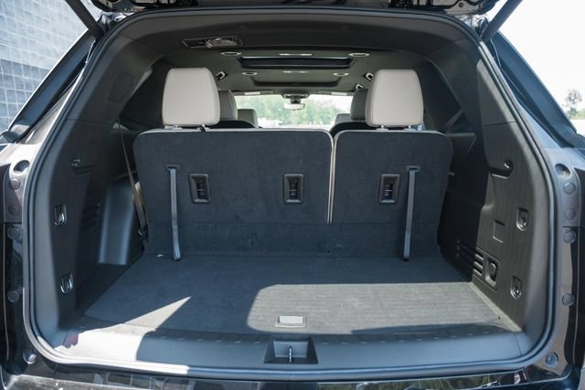Used 2023 Chevrolet Traverse Premier AWD/4WD image 14