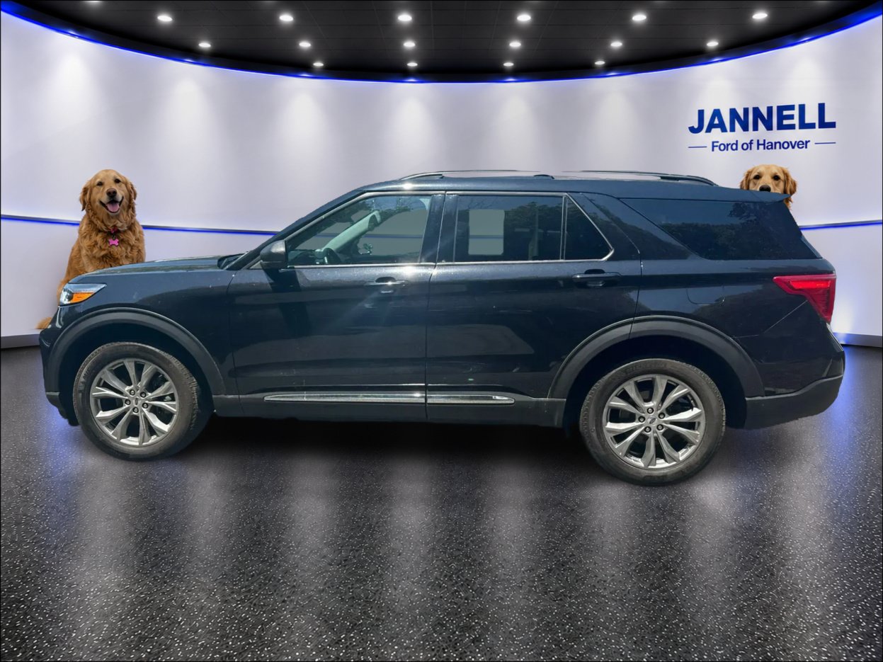 Used 2023 Ford Explorer XLT w/ Equipment Group 202A AWD/4WD image 9