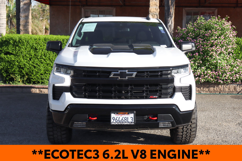 Used 2022 Chevrolet Silverado 1500 LT Trail Boss w/ LPO, Dark Essentials Package AWD/4WD image 3