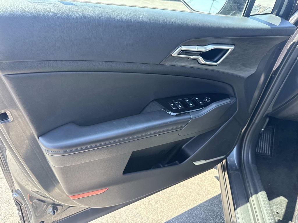 Used 2024 Kia Sportage X-Line w/ X-Line Premium Package AWD/4WD image 17