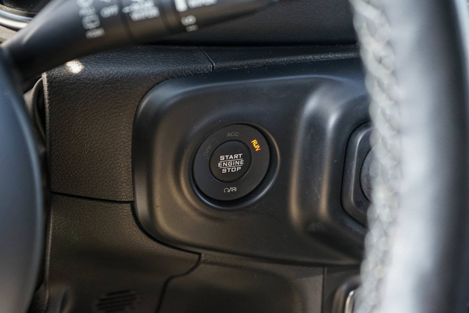 Used 2022 Jeep Wrangler Unlimited Sahara w/ Cold Weather Group image 23