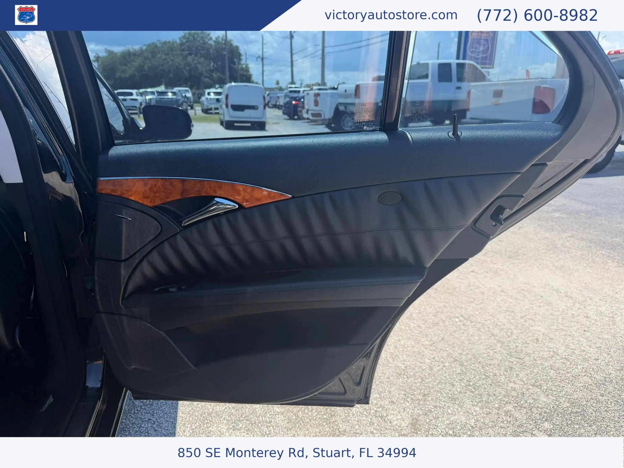 Used 2009 Mercedes-Benz E 320 BlueTEC Sedan image 32
