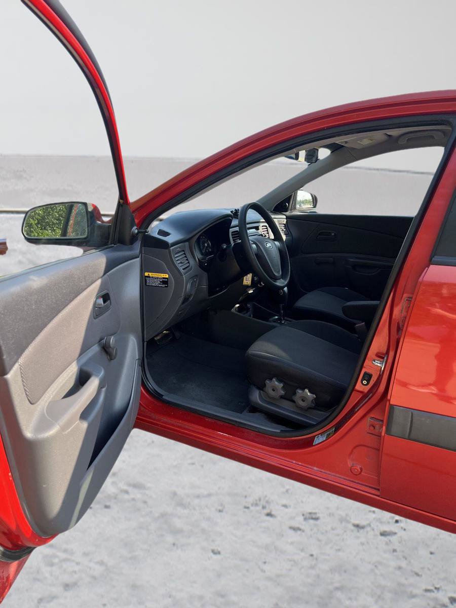 Used 2008 Kia Rio LX FWD image 2
