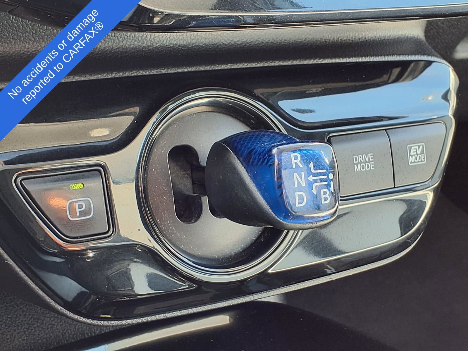 Used 2022 Toyota Prius Limited w/ Premium Convenience Package FWD image 25