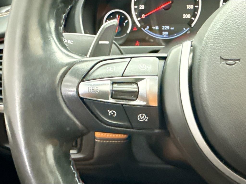 Used 2017 BMW X5 M image 11