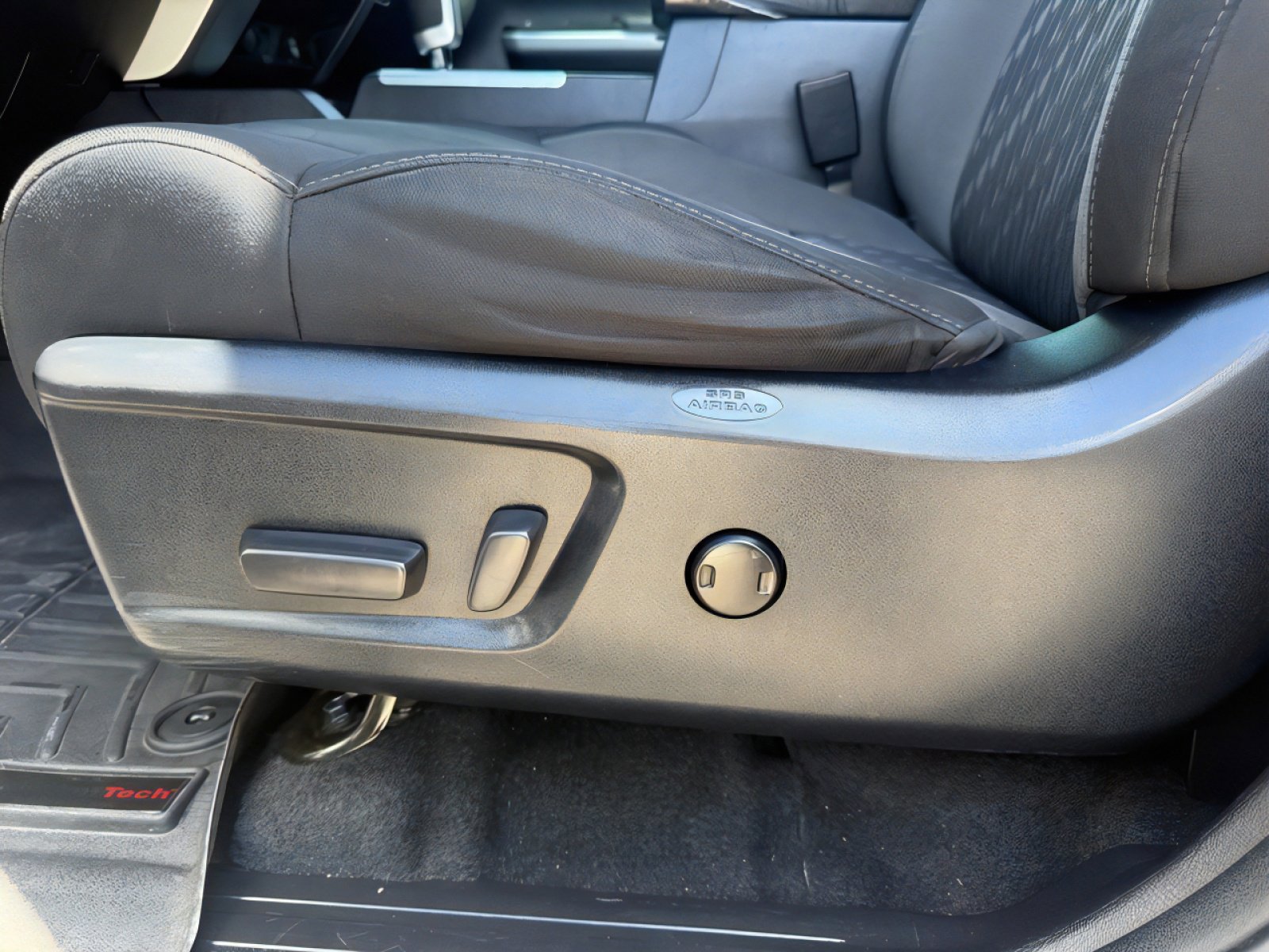 Used 2019 Toyota Tundra SR5 w/ TRD Off Road Package image 11