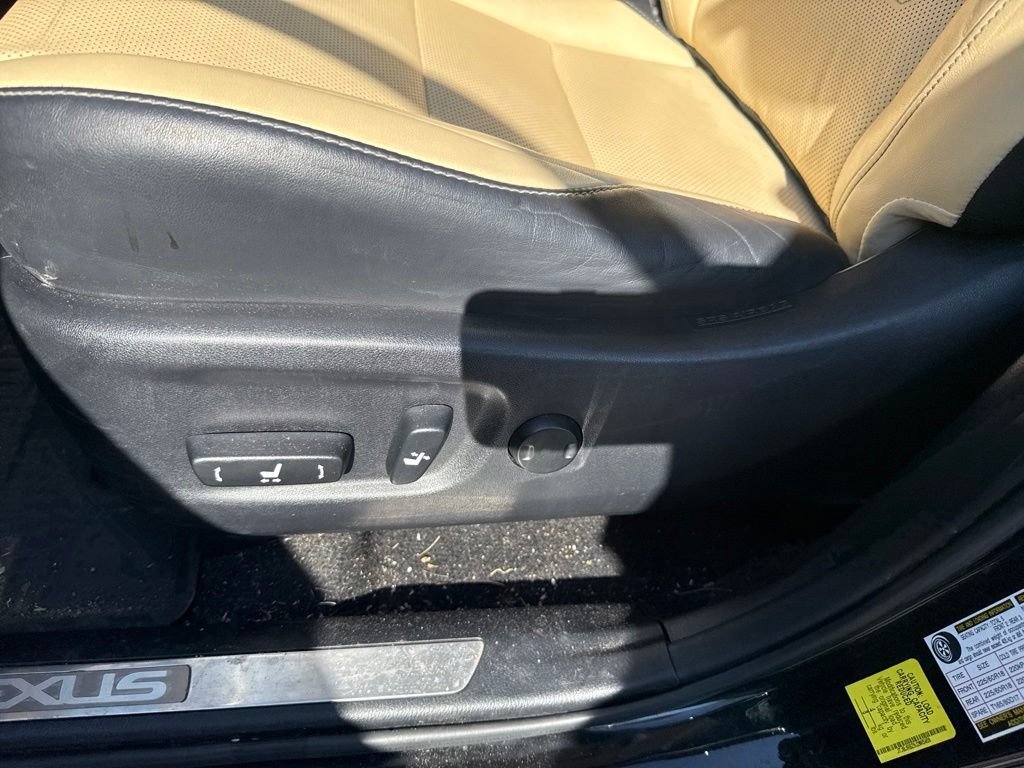 Used 2018 Lexus NX 300h AWD w/ Luxury Package image 13