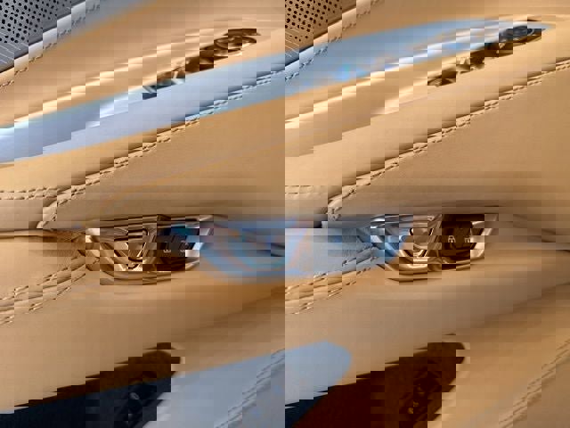 Used 2023 Chevrolet Corvette Stingray Premium Conv w/ Z51 Performance Package image 20