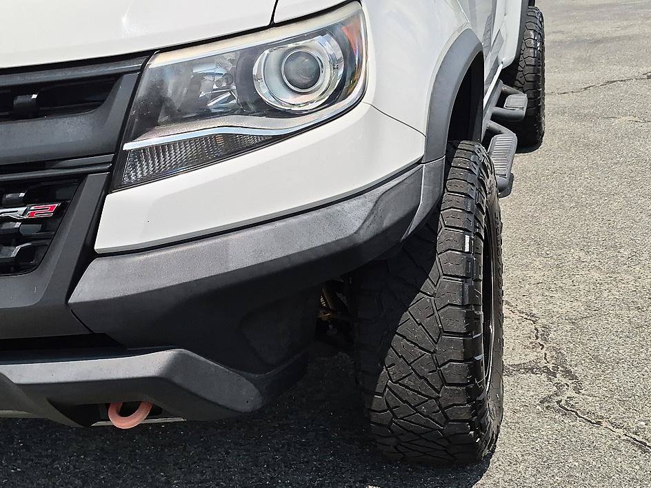 Used 2018 Chevrolet Colorado ZR2 w/ ZR2 Dusk Special Edition AWD/4WD image 9