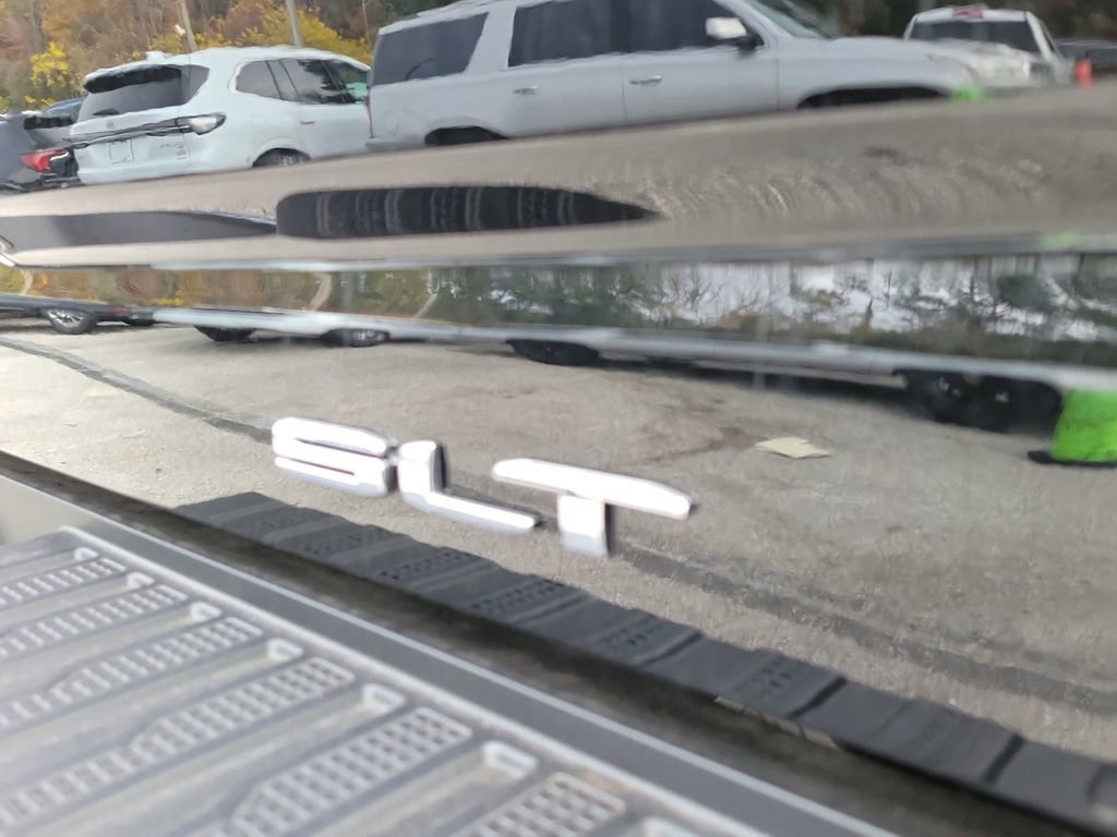 New 2025 GMC Sierra 3500 SLT w/ SLT Convenience Package image 10