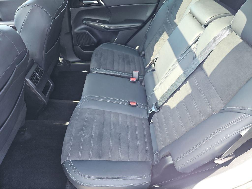 Used 2022 Mitsubishi Outlander SEL Black Edition image 30