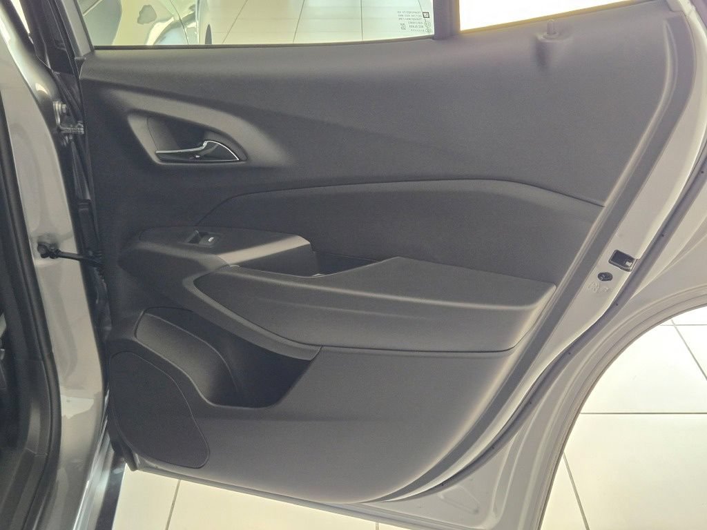 New 2026 Chevrolet Trax LT FWD image 7