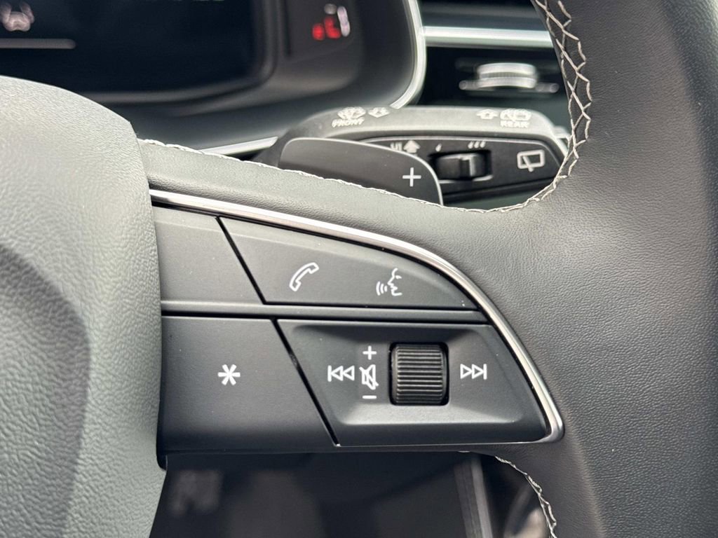 Used 2025 Audi Q7 3.0T Premium Plus image 28