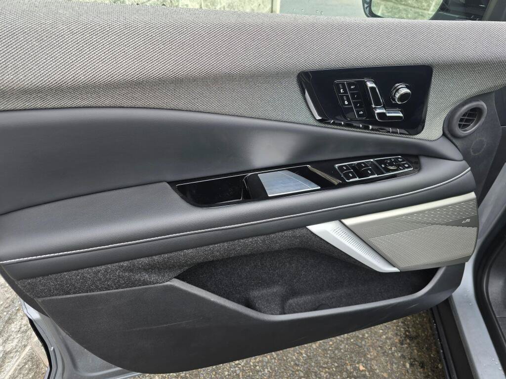 New 2026 Cadillac Optiq Sport 1 AWD/4WD image 30