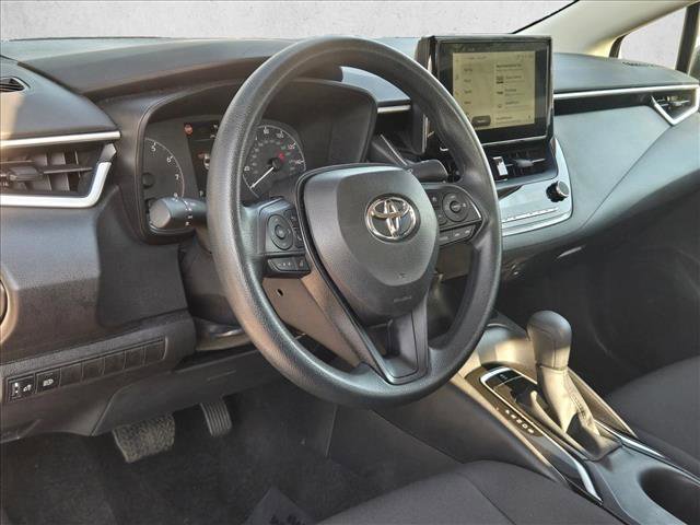 Used 2025 Toyota Corolla LE image 10