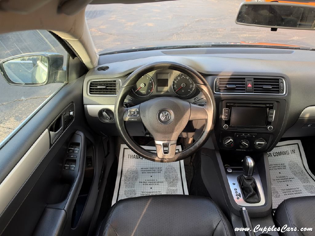 Used 2014 Volkswagen Jetta SE FWD image 14