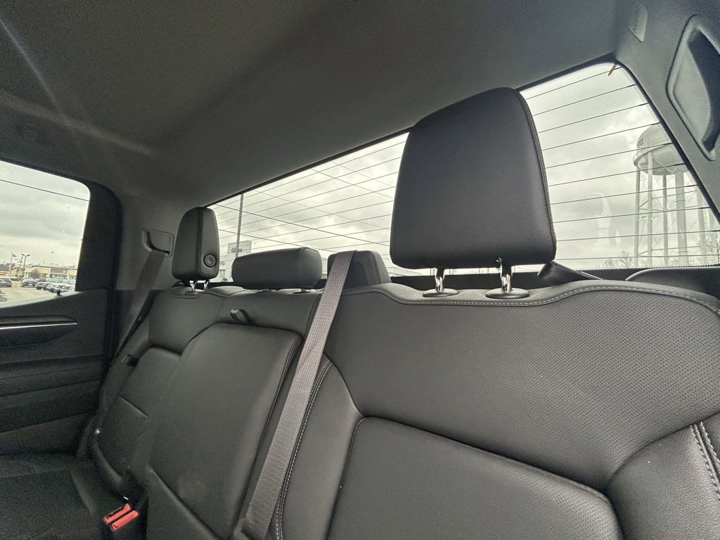Used 2024 GMC Sierra 1500 SLT w/ X31 Off-Road Package image 25
