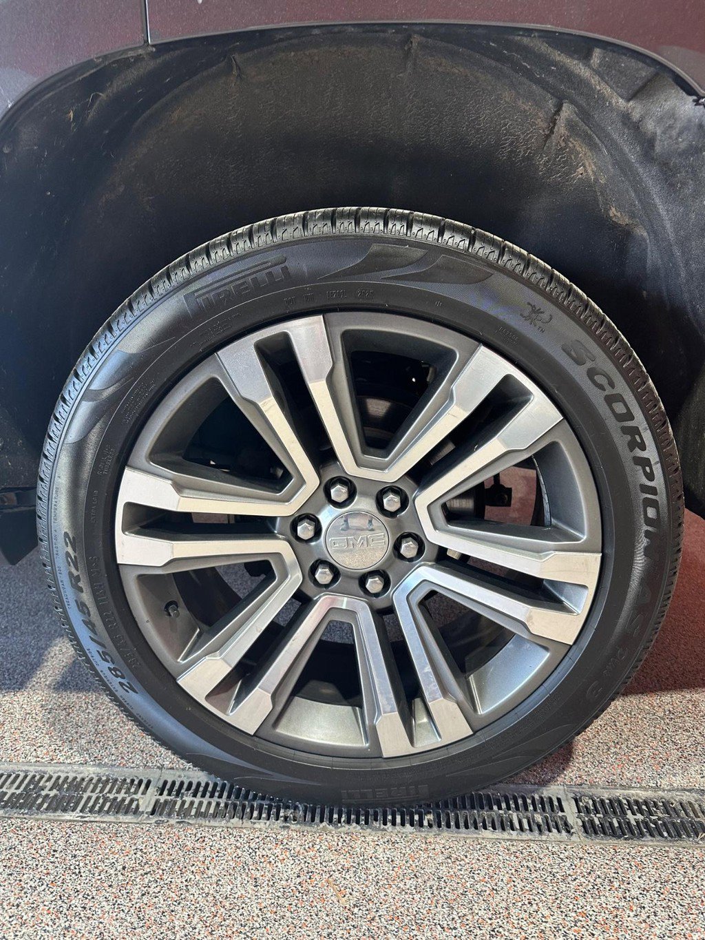 Used 2018 GMC Yukon Denali w/ Denali Ultimate Package image 8