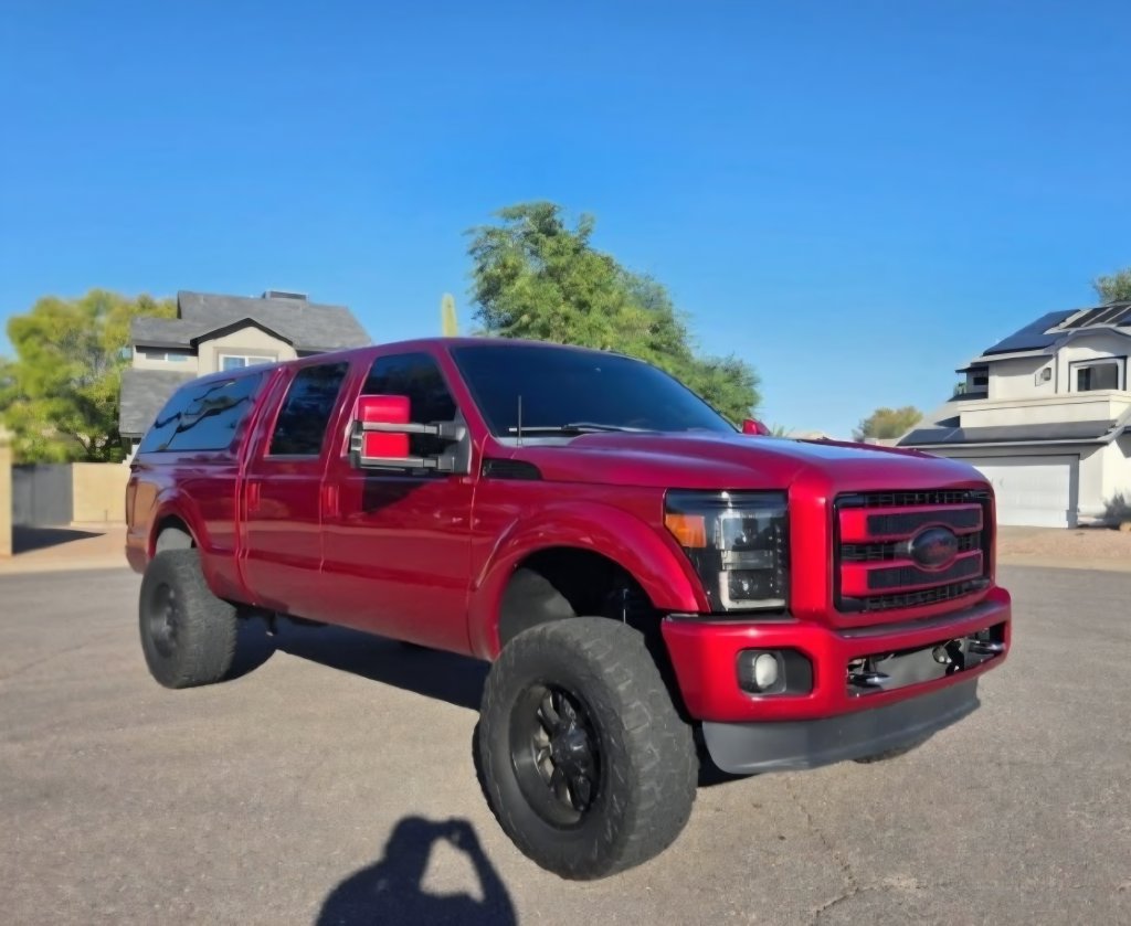 Used 2015 Ford F250 Platinum w/ FX4 Off-Road Package AWD/4WD image 1