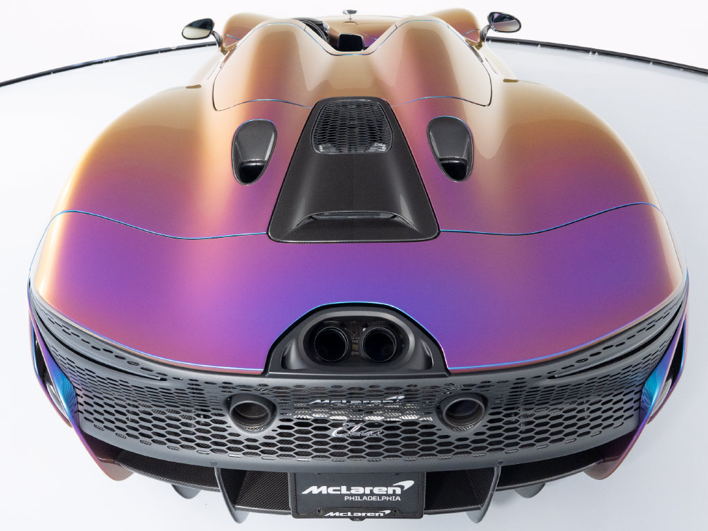 Used 2021 McLaren Elva RWD image 25