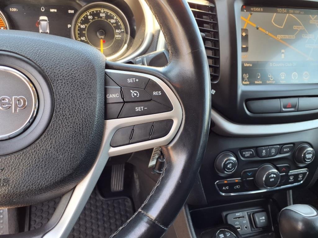 Used 2017 Jeep Cherokee Trailhawk w/ Trailer Tow Group image 11