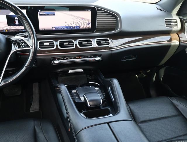 Used 2024 Mercedes-Benz GLE 350 4MATIC w/ 3rd Row Seat Package image 11