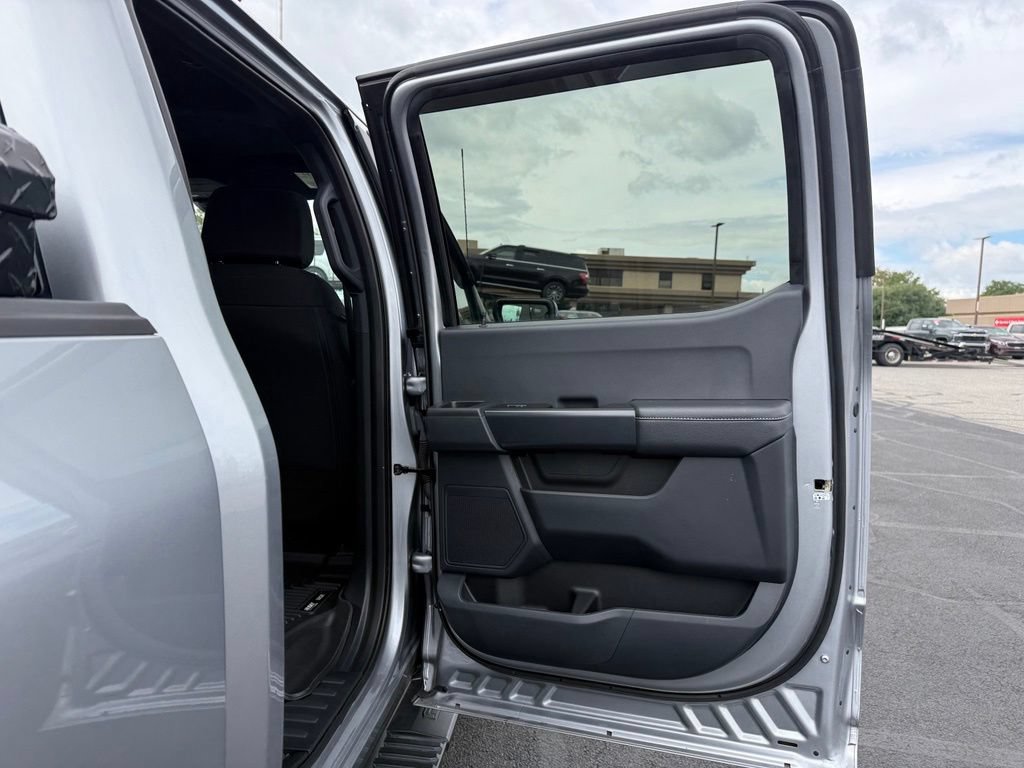 Used 2022 Ford F150 XL w/ STX Appearance Package AWD/4WD image 15