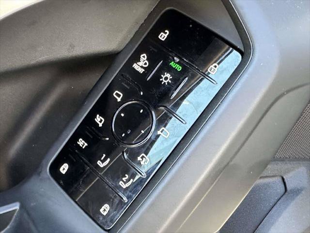 Used 2025 Audi Q5 Premium Plus w/ Premium Plus AWD/4WD image 19