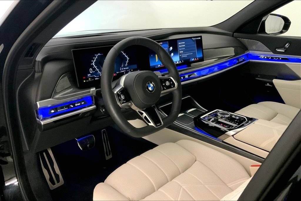 Certified 2023 BMW 760i xDrive w/ Executive Package AWD/4WD image 21