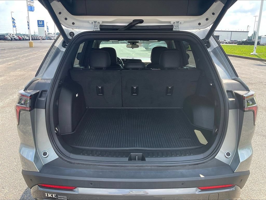 Used 2025 Chevrolet Equinox ACTIV FWD image 13