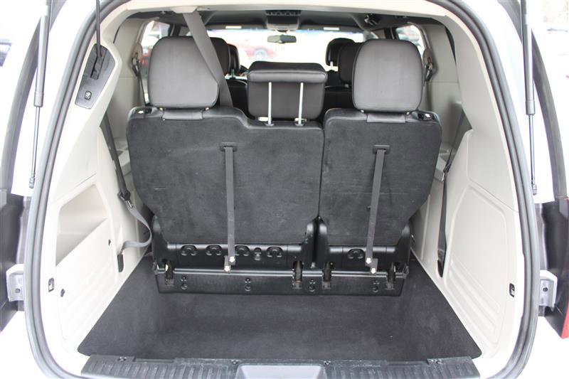 Used 2018 Dodge Grand Caravan SXT image 21