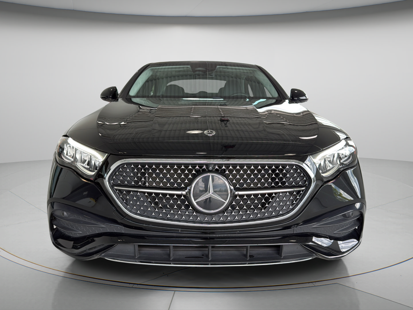 Certified 2025 Mercedes-Benz E 350 4MATIC Sedan w/ Winter Package image 12